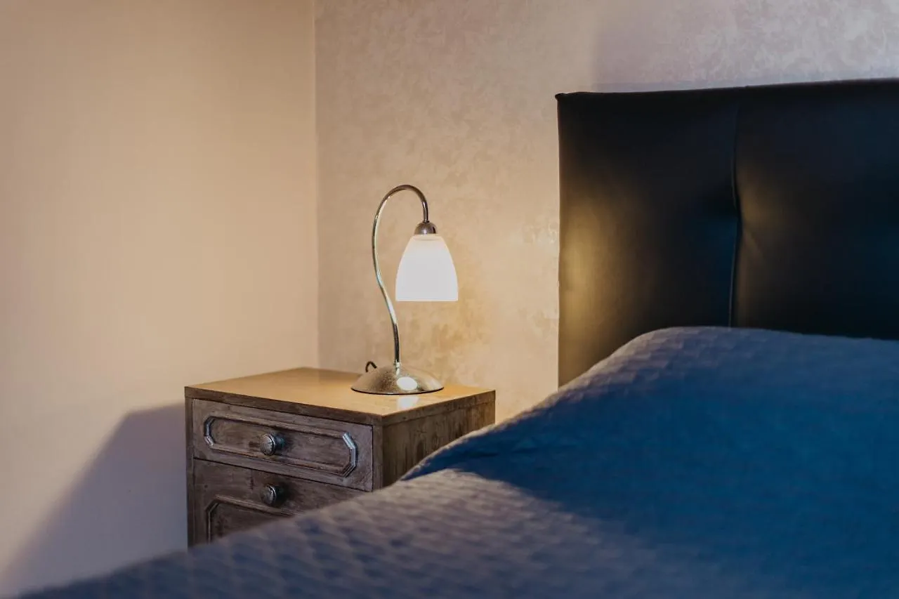 Hotel Le Due Dame Manerba del Garda 0*,  Italia
