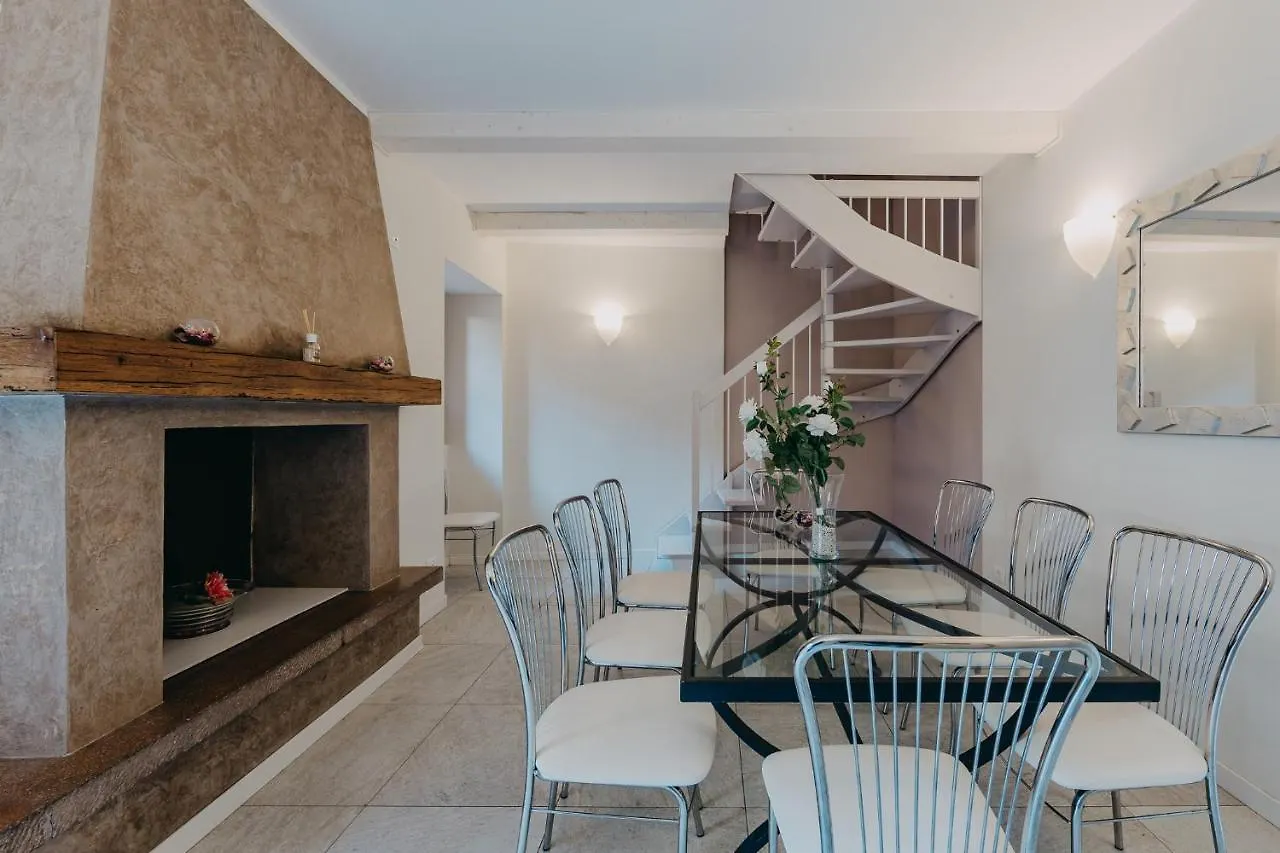 Affittacamere Hotel Le Due Dame Manerba del Garda Italia